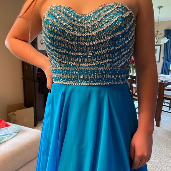 ☀️SOLD☀️Sherri Hill PROM dress blue beaded bodice - Picture 5 of 8